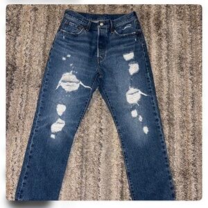 Levi 501 Distressed Blue Jeans